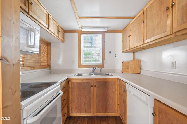 530 Avent Ferry Road, Holly Springs, NC 27540