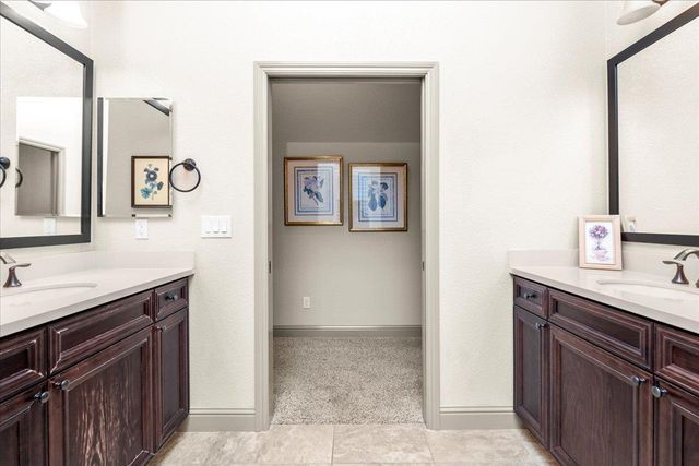 921 Hackberry Ave, Modesto, CA 95350