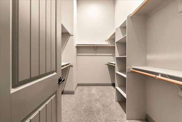 921 Hackberry Ave, Modesto, CA 95350