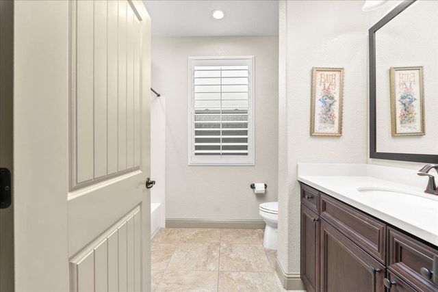 921 Hackberry Ave, Modesto, CA 95350