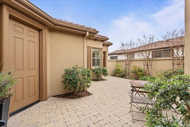 921 Hackberry Ave, Modesto, CA 95350