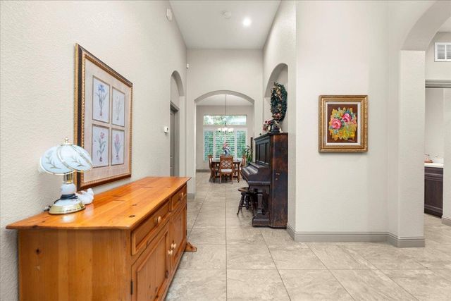 921 Hackberry Ave, Modesto, CA 95350