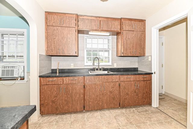3022 21st STREET, Racine, WI 53403