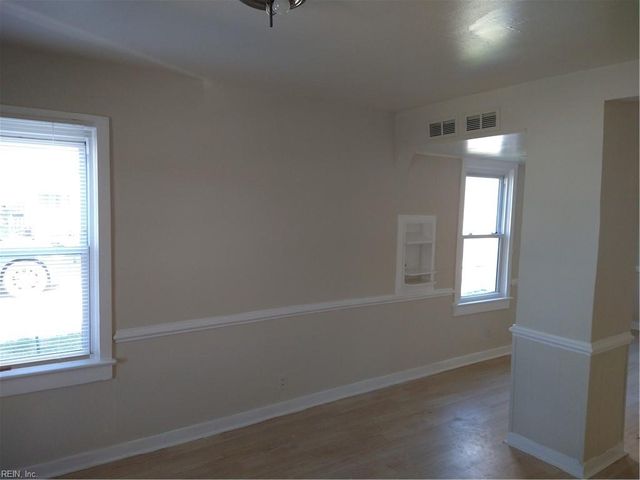1333 Perry ST, Chesapeake, VA 23324