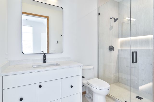 527 Kensington Court, Hinsdale, IL 60521