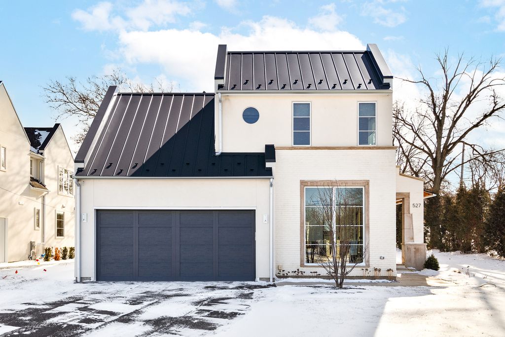 527 Kensington Court, Hinsdale, IL 60521