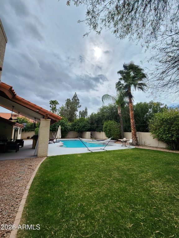 Image 32 of property listing at 10508 N 97TH Street, Scottsdale, AZ 85258