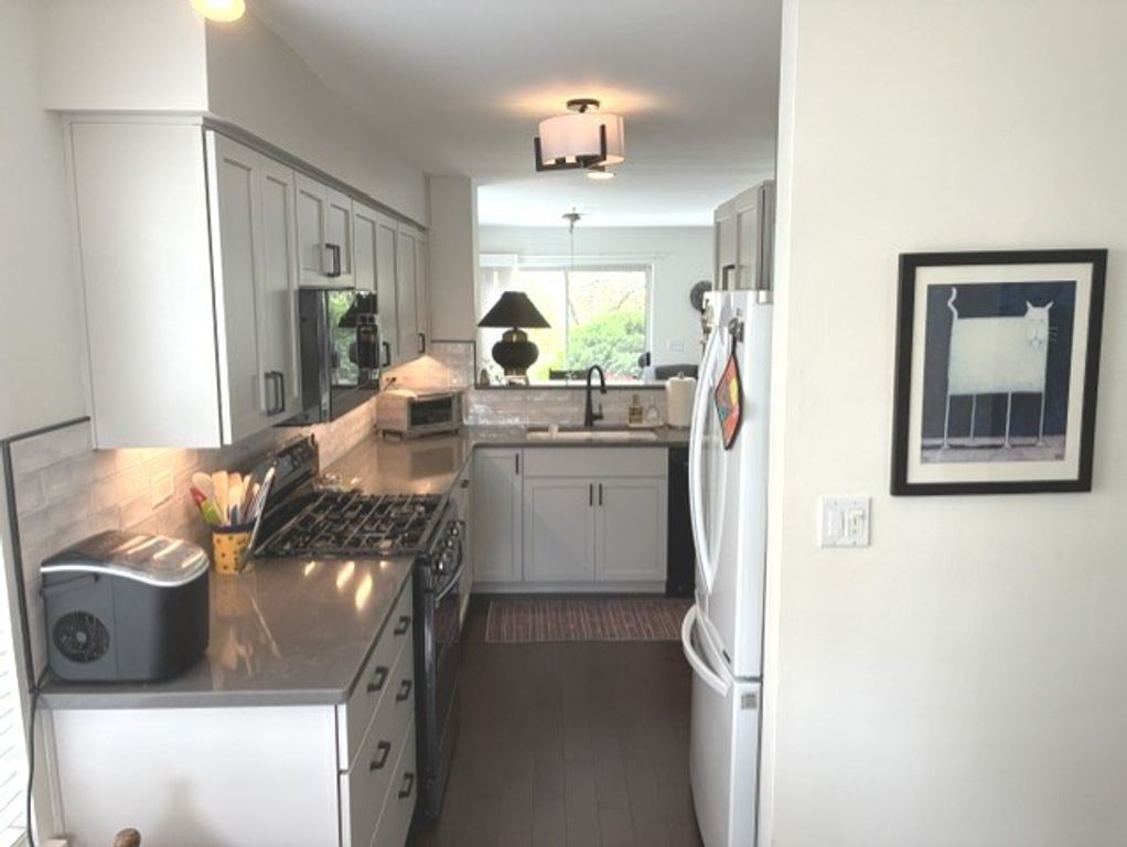 139 Fairfield Lane, Carol Stream, IL 60188 — photo 4