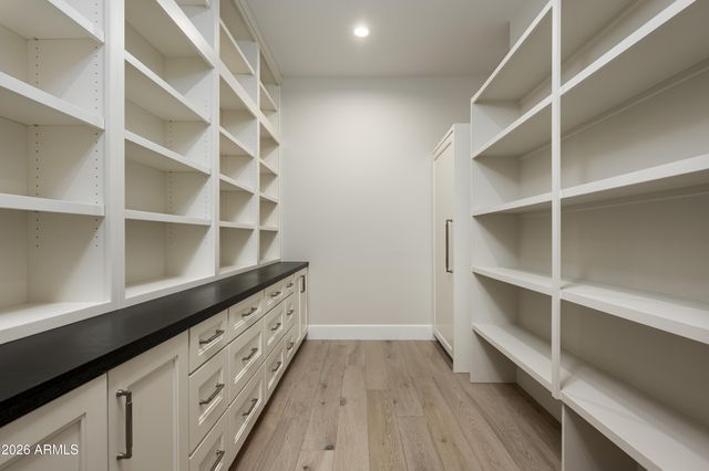 6500 E Cactus Wren Road, Paradise Valley, AZ 85253