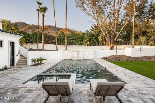 6500 E Cactus Wren Road, Paradise Valley, AZ 85253