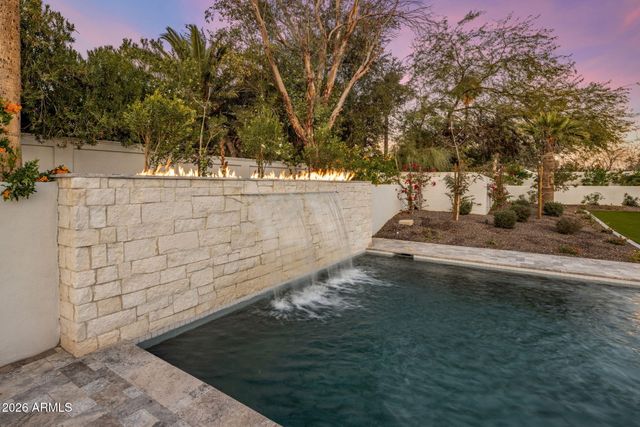 6500 E Cactus Wren Road, Paradise Valley, AZ 85253