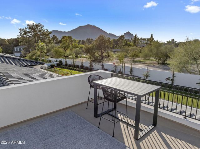 6500 E Cactus Wren Road, Paradise Valley, AZ 85253