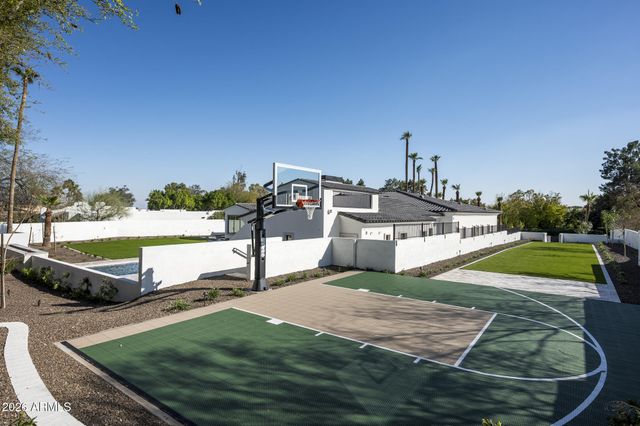 6500 E Cactus Wren Road, Paradise Valley, AZ 85253