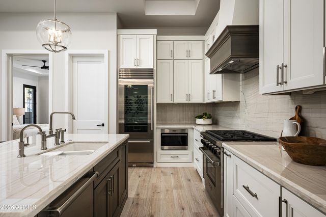 6500 E Cactus Wren Road, Paradise Valley, AZ 85253