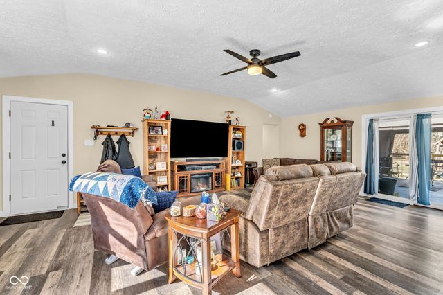 3210 W Kensington Drive, Crawfordsville, IN 47933