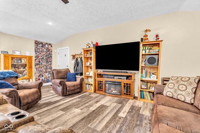 3210 W Kensington Drive, Crawfordsville, IN 47933