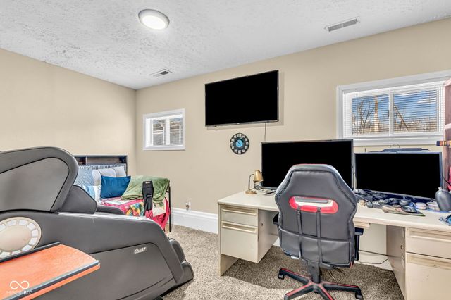 3210 W Kensington Drive, Crawfordsville, IN 47933