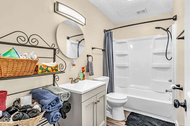 3210 W Kensington Drive, Crawfordsville, IN 47933