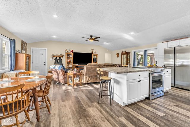 3210 W Kensington Drive, Crawfordsville, IN 47933