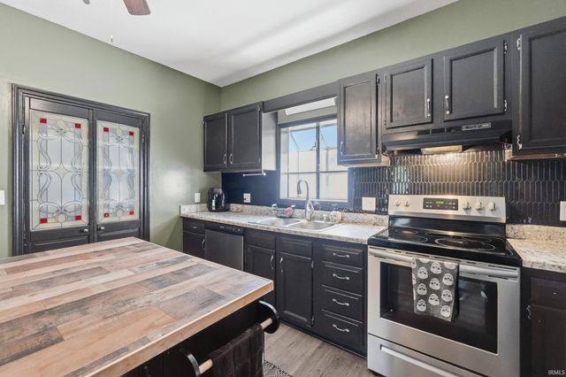 712 E 9th Street, Auburn, IN 46706
