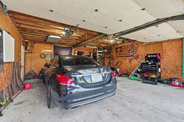 712 E 9th Street, Auburn, IN 46706