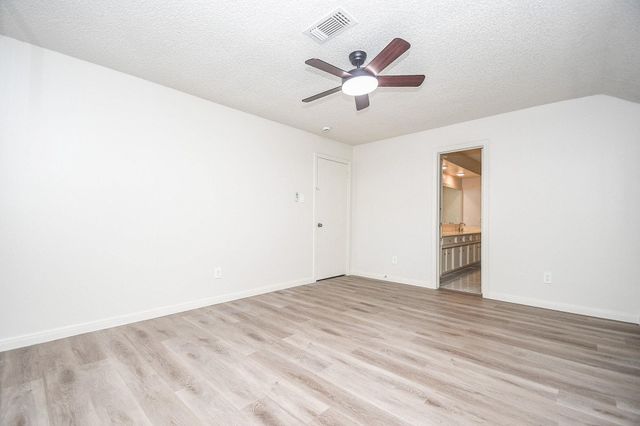 7815 Hummingbird Street, Houston, TX 77071