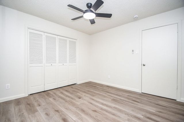 7815 Hummingbird Street, Houston, TX 77071