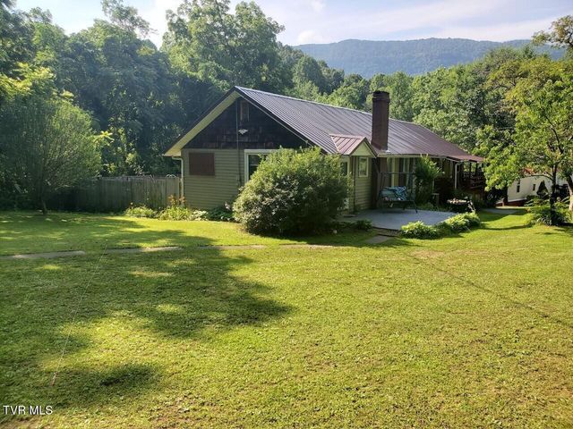1769 Irondale Road, Big Stone Gap, VA 24219