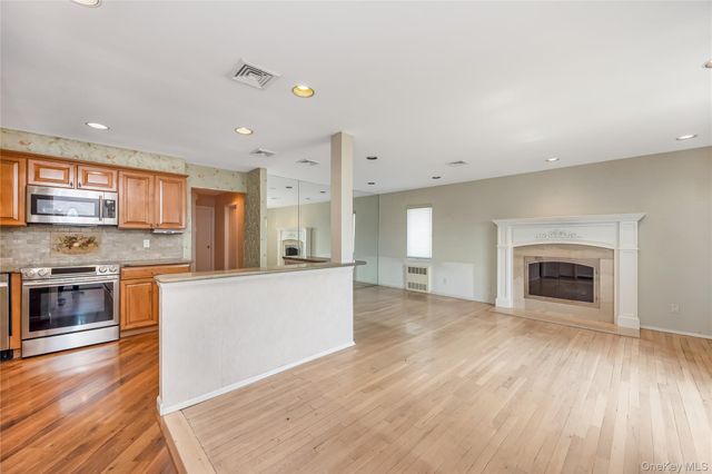 3332 Elliott Boulevard, Oceanside, NY 11572