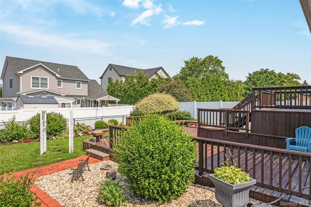 3332 Elliott Boulevard, Oceanside, NY 11572