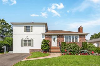 3332 Elliott Boulevard, Oceanside, NY 11572