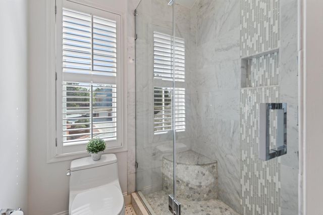 1739 N WAKEFIELD ST N, Arlington, VA 22207
