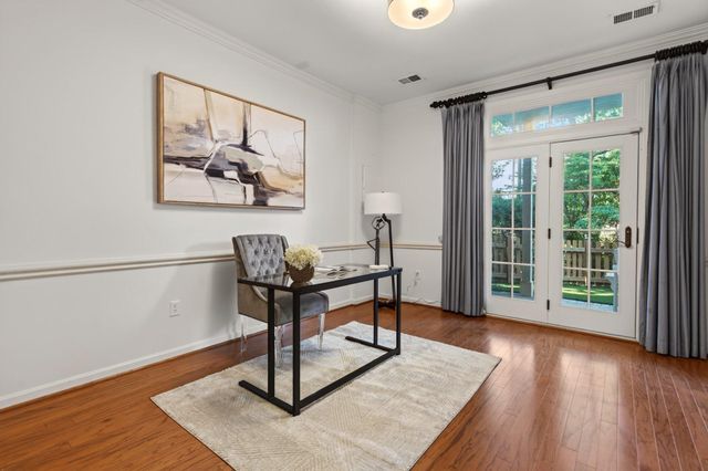 1739 N WAKEFIELD ST N, Arlington, VA 22207