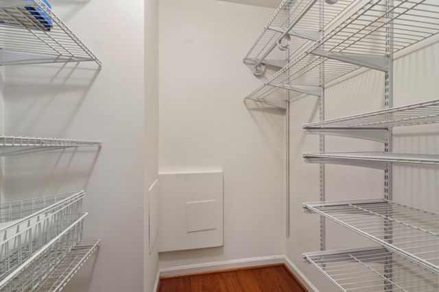 1739 N WAKEFIELD ST N, Arlington, VA 22207
