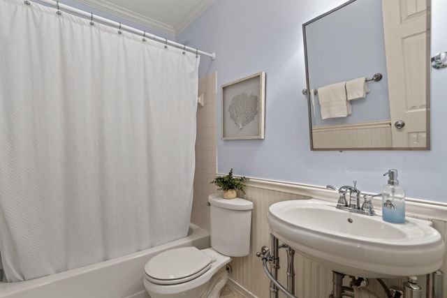 1739 N WAKEFIELD ST N, Arlington, VA 22207