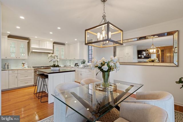 1739 N WAKEFIELD ST N, Arlington, VA 22207