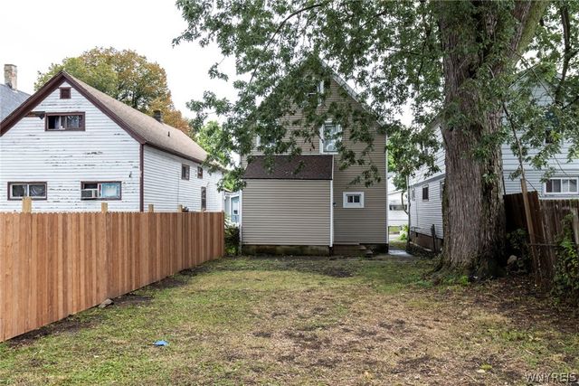 32 Zelmer Street, Buffalo, NY 14211