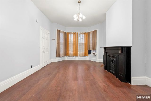 21 Olive Street, Paterson, NJ 07501