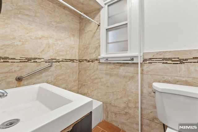 21 Olive Street, Paterson, NJ 07501