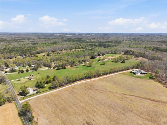 608 Five Forks Road, Anderson, SC 29621