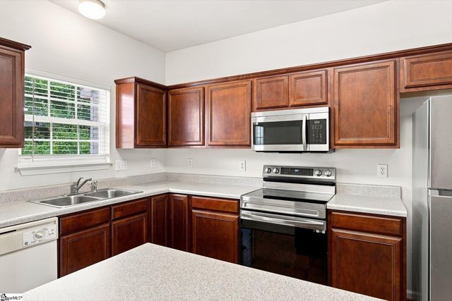 154 Spring Crossing Circle, Greer, SC 29650