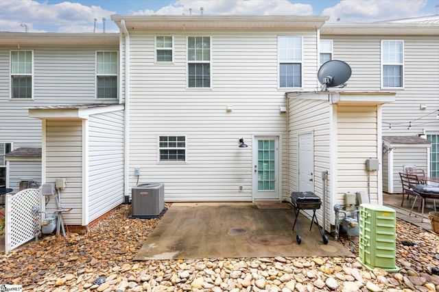154 Spring Crossing Circle, Greer, SC 29650