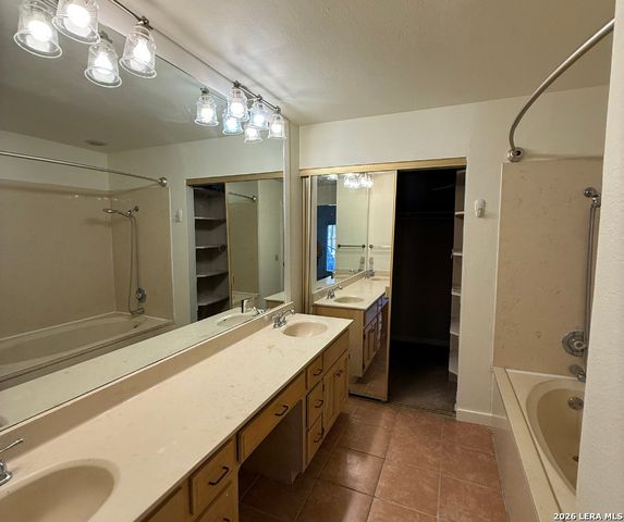 101 Fenimore Apt 2, San Antonio, TX 78209
