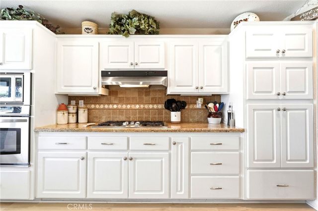 20238 Osseo Road, Apple Valley, CA 92308