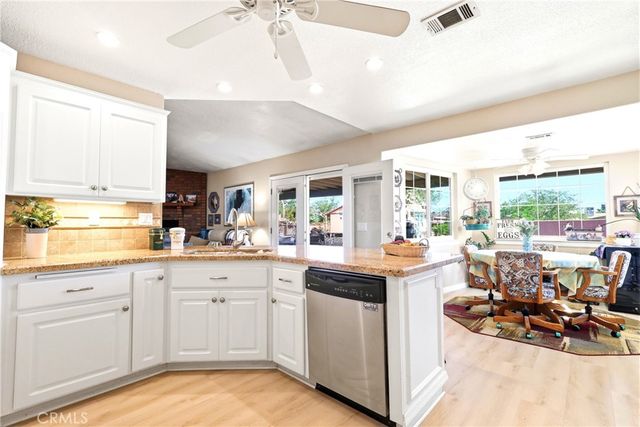 20238 Osseo Road, Apple Valley, CA 92308