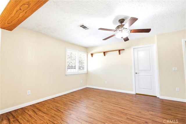 20238 Osseo Road, Apple Valley, CA 92308