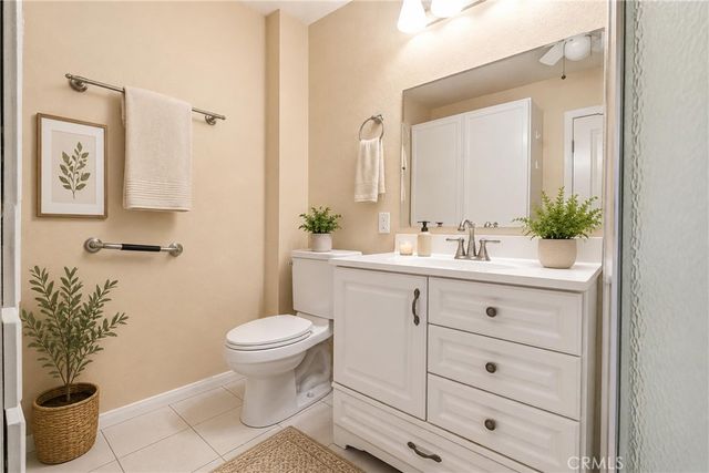 20238 Osseo Road, Apple Valley, CA 92308