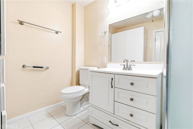 20238 Osseo Road, Apple Valley, CA 92308