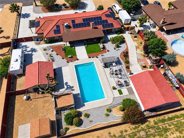 20238 Osseo Road, Apple Valley, CA 92308