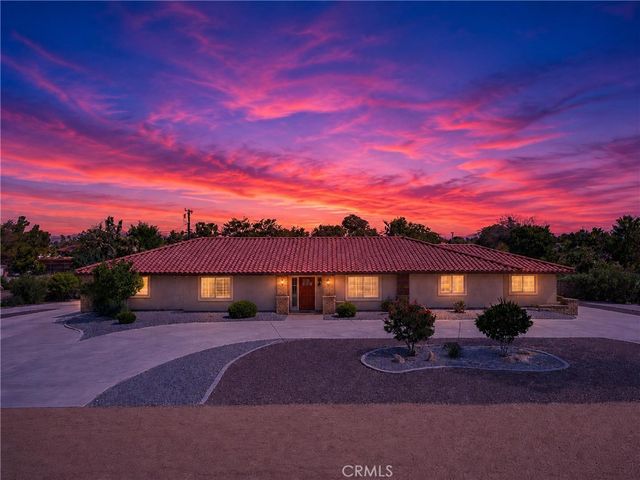 20238 Osseo Road, Apple Valley, CA 92308